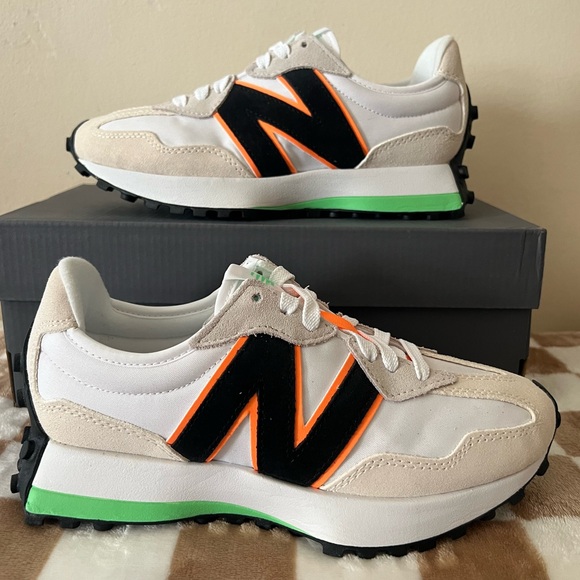 New Balance 327 Sneakers Lime Leaf/Hot Mango WS327NC Women’s Size 6.5 BNIB - Picture 3 of 16